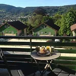 Duplex Dans Avec Superbe Vue Et Piscine Commune * Жерарме